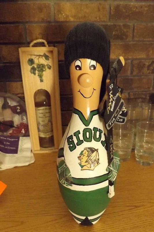 Sioux Hockey Bowling Pin