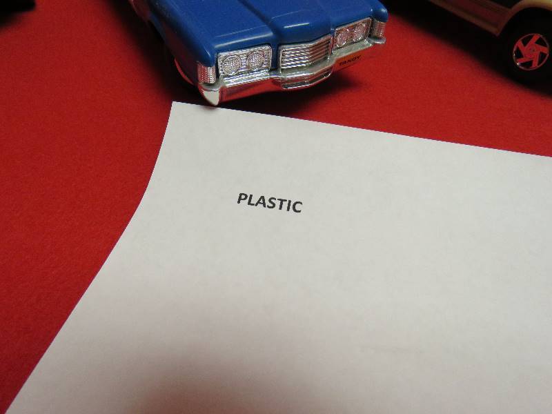 lot 3 image: Collectible Plastic Toys