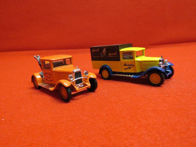 lot 15 image: Vintage Cars