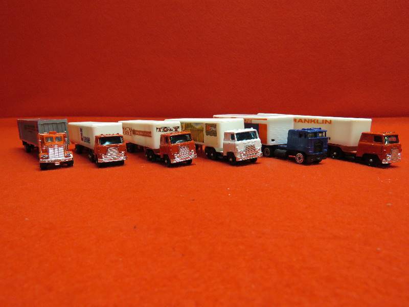 lot 35 image: Vintage Trucks and Trailers