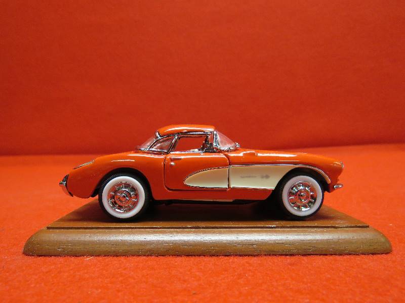 lot 39 image: Franklin Mint Collectible