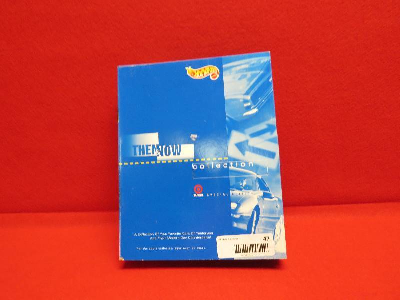lot 47 image: Collectible HotWheels Set
