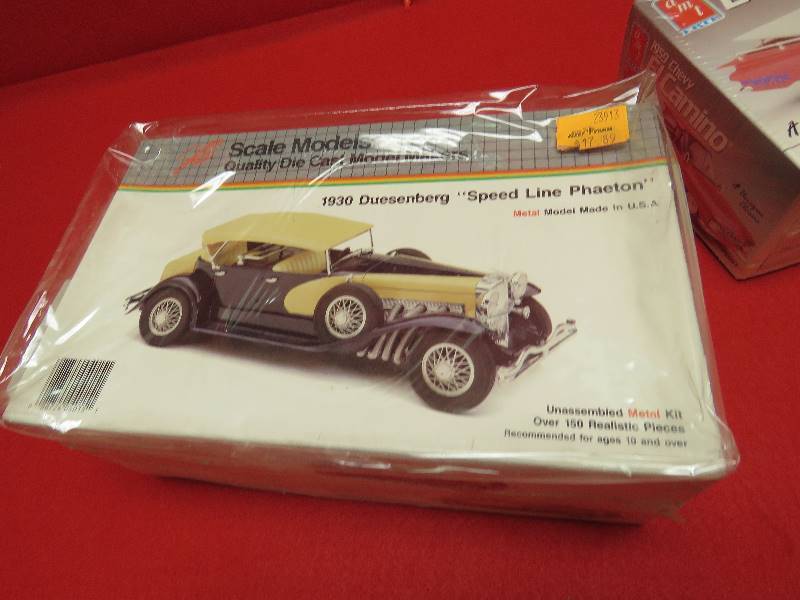 lot 74 image: Vintage Model Kit