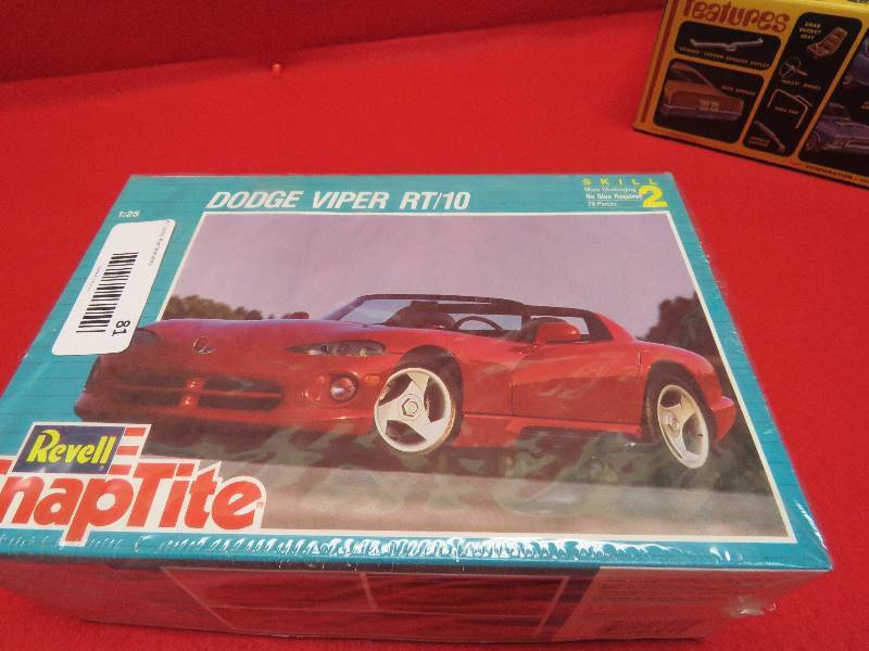 lot 81 image: Vintage Model Kit