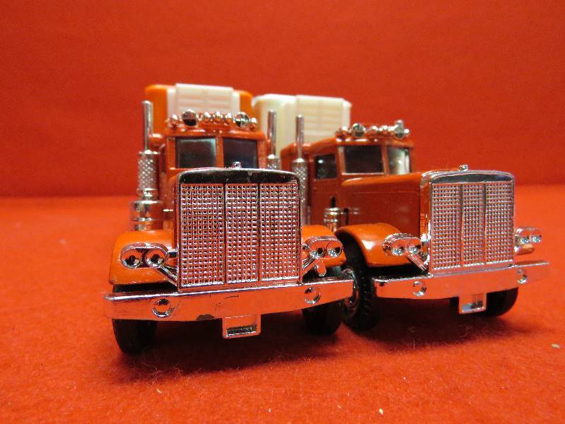 lot 107 image: Collectible Semis