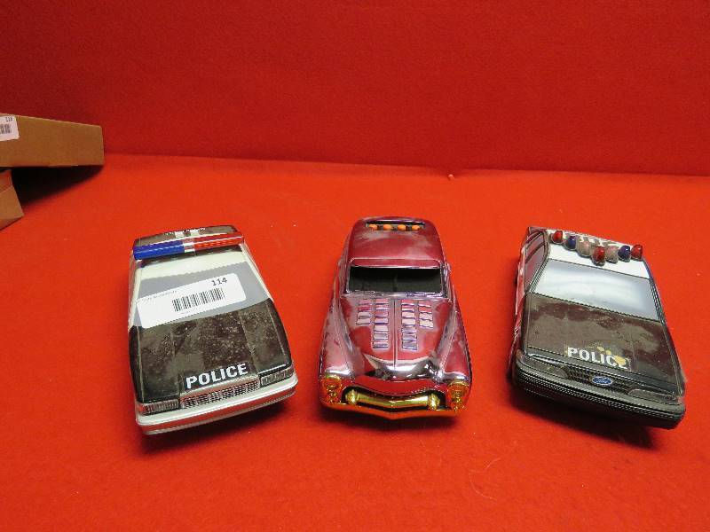 lot 114 image: Collectible Cars
