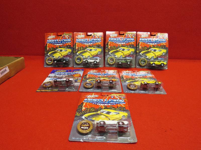 lot 118 image: Johnny Lightning Collectibles