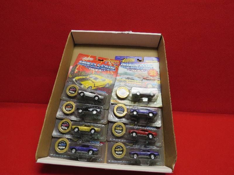 lot 122 image: Johnny Lightning Collectibles