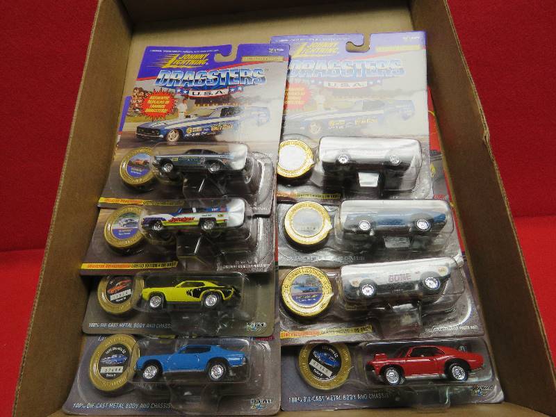 lot 124 image: Johnny Lightning Collectibles