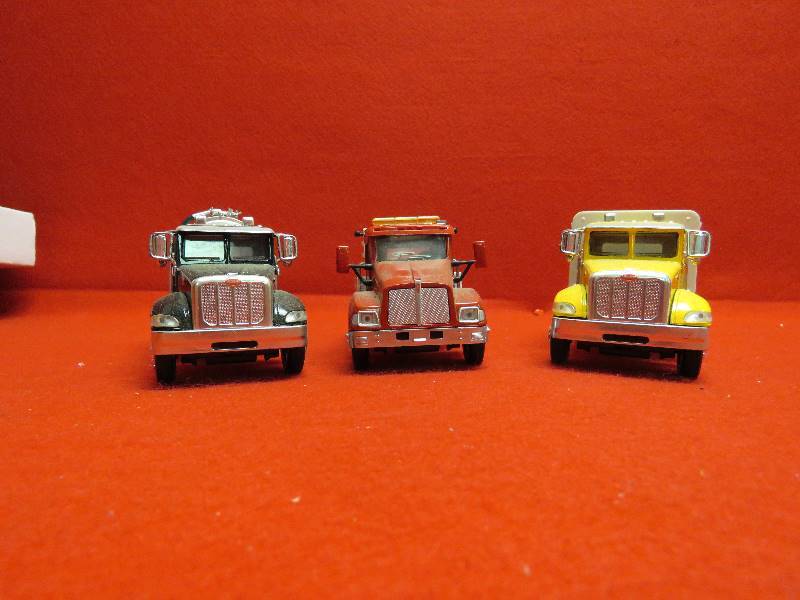 lot 138 image: Collectible Trucks