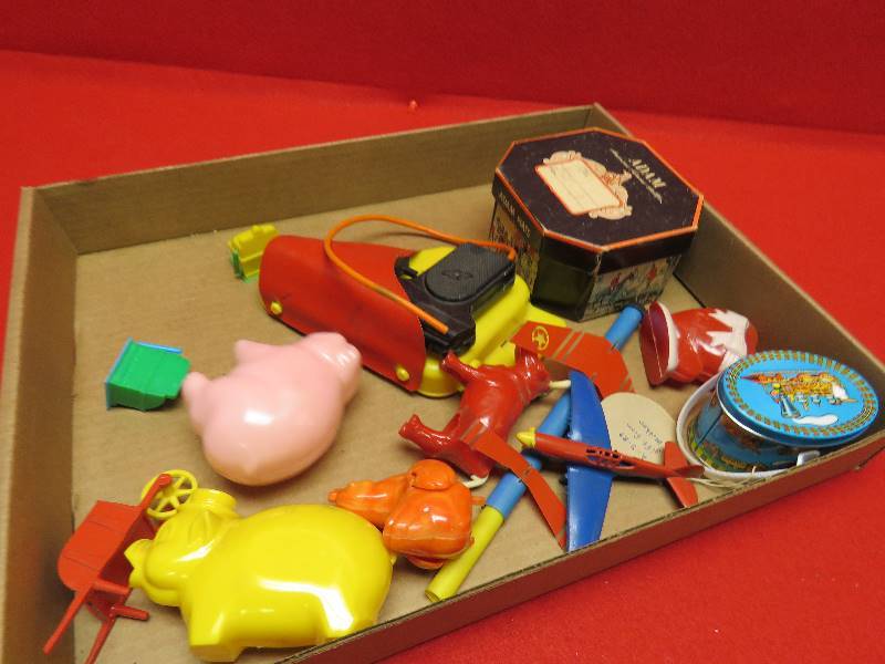 lot 148 image: Vintage Toys