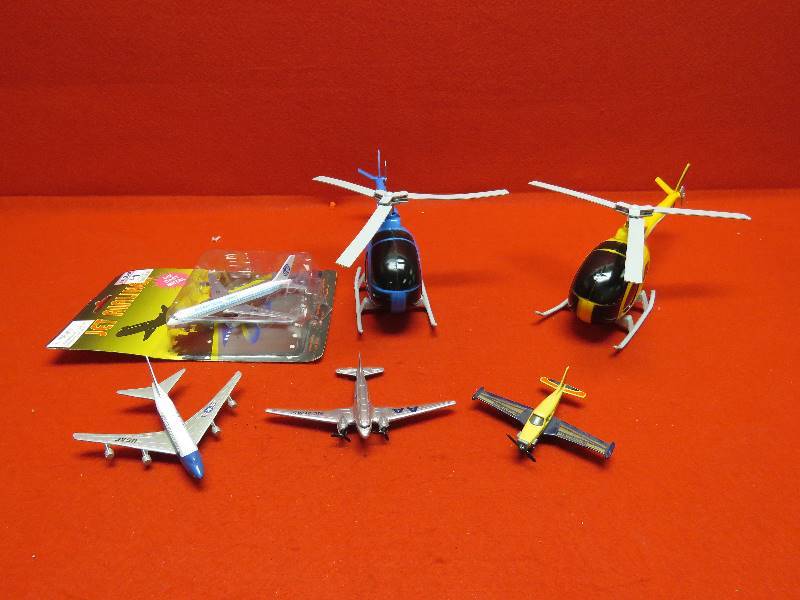 lot 151 image: Planes and Helicopters