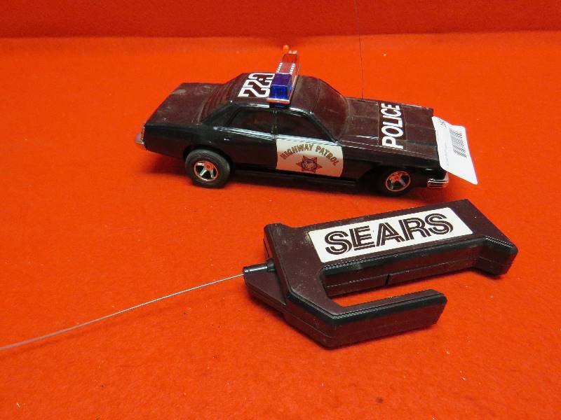 lot 160 image: Remote control Police Car