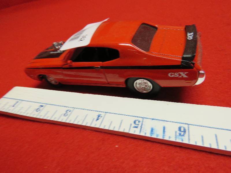 lot 162 image: Collectible Tootsie Toy