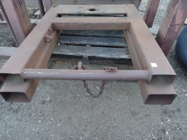 lot 263 image: Fork Lift Attachment For Moving Semi Trailers