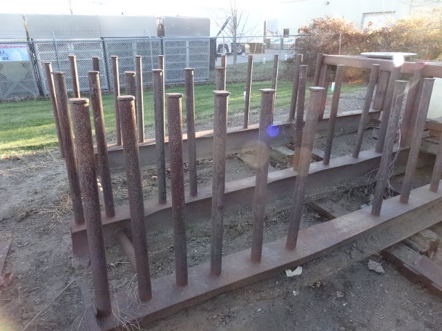 lot 264 image: Large Material Rack Also Has Table Built
