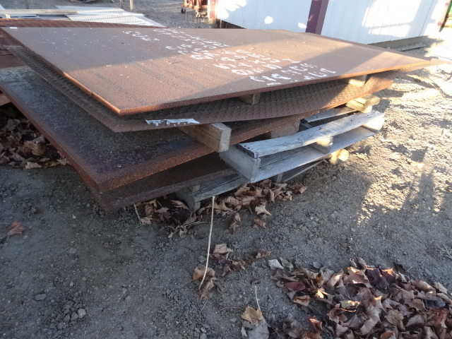 lot 273 image: Pile of Plate Steel 1, 1 12, 1 14