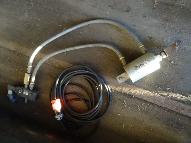 lot 296 image: Electric Over Air Controlled Cylinder,