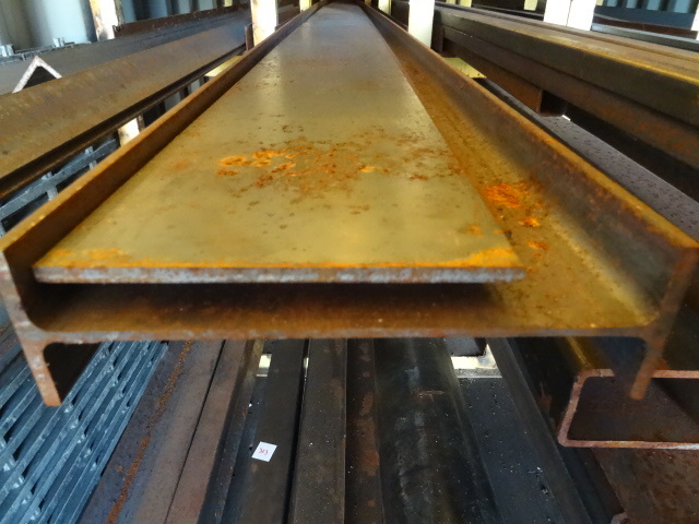 lot 315 image: I Beam and Flat Stock. Mostly 20 Lengths