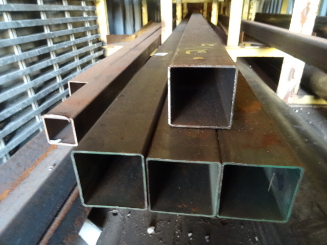 lot 323 image: Square Steel Stock 4 Pieces are 20