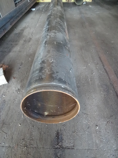 lot 325 image: Steel Pipe 7 and 9 One Piece is 20