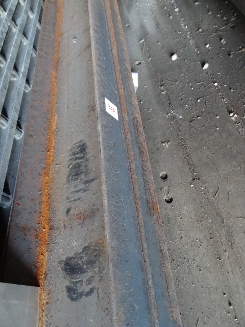 lot 326 image: 2 Pieces of Steel Channel