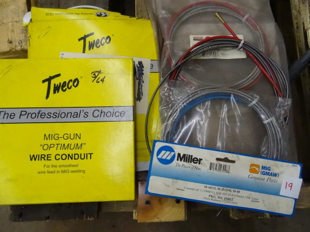 lot 19 image: Misc Mig Gun Liners. Wire Conduit,