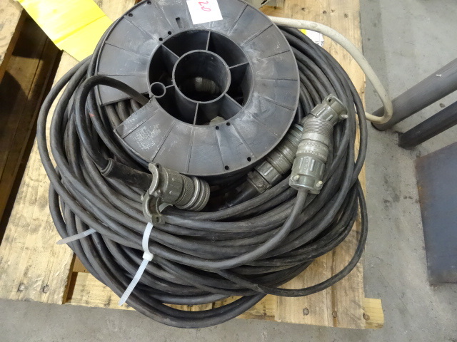 lot 20 image: Misc Wire for Connecting Spool Guns