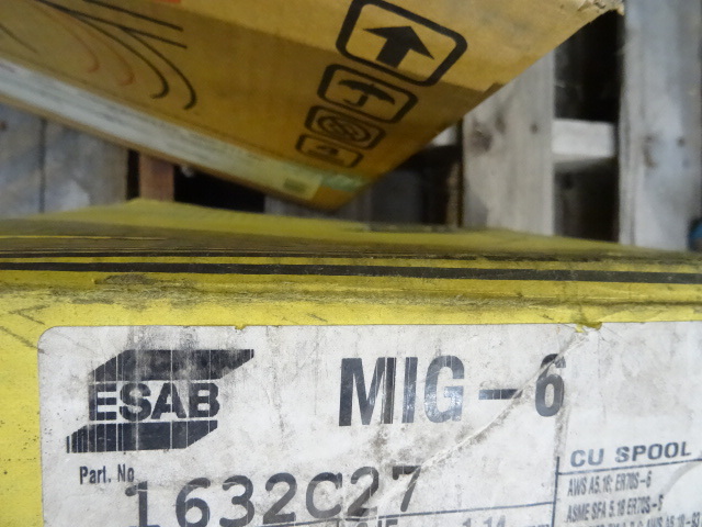 lot 98 image: ESAB Mig-6 Welding Wire 1632C27