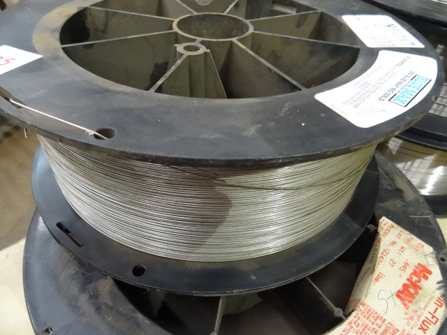lot 105 image: 308L SI Stainless Welding Wire 25 Lbs.