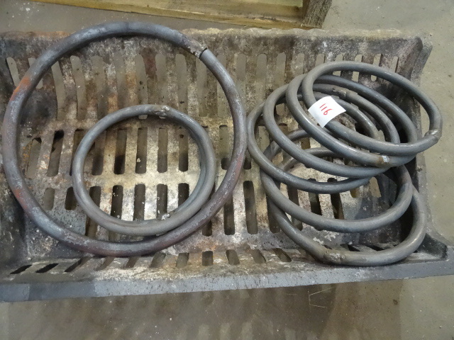 lot 116 image: Fire Place Grate with Metal Rings