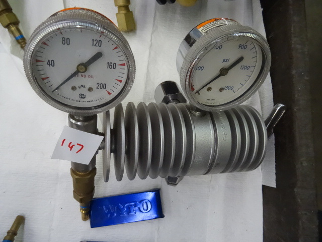 lot 147 image: Nitrous and C02 Gas Single Stage