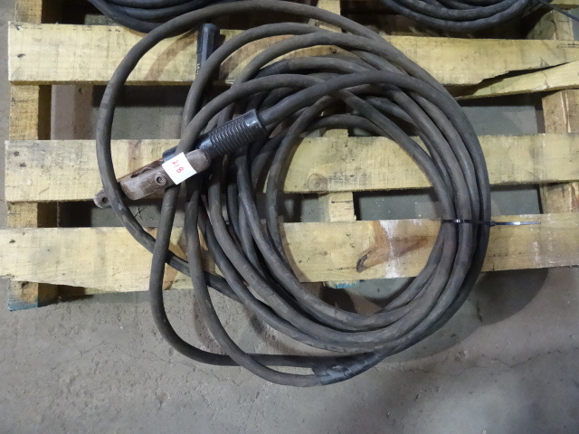lot 218 image: 50 Welding  Cable Lead