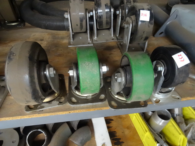lot 237 image: 4 Large Casters 8