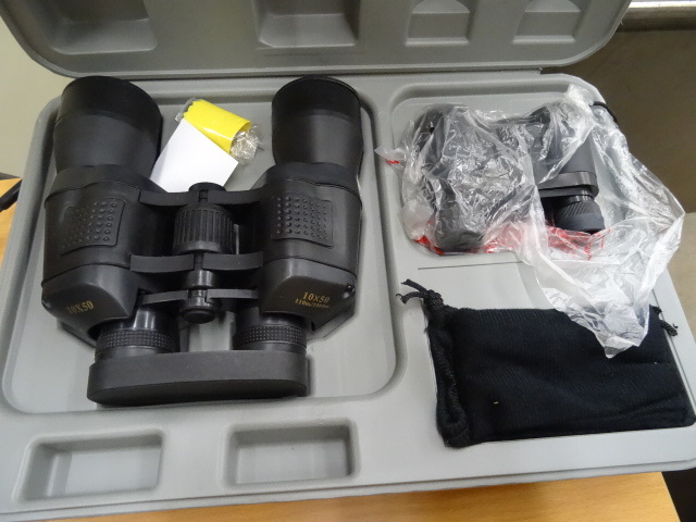 lot 371 image: 10 X 50 Binoculars 4 X 30 Binoculars,