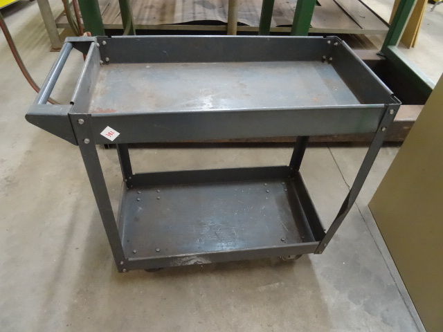 lot 382 image: Metal Shop Cart 16 X 29 X 31