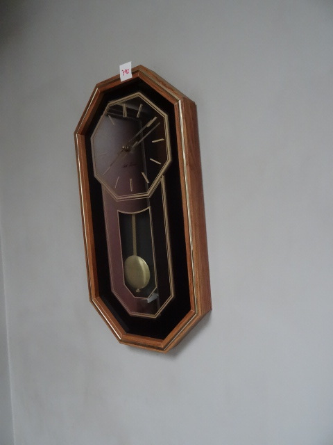 lot 392 image: Seth Thomas Wall Clock