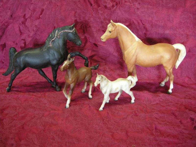 lot 30 image: Breyer and Other Horses