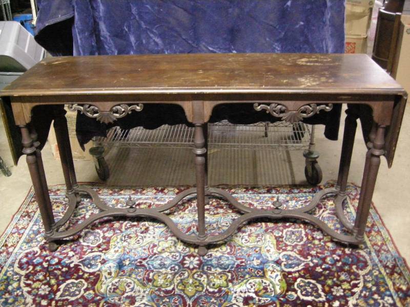 lot 3 image: Antique Drop Leaf Side Table