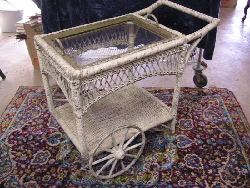 lot 8 image: Antique Wicker Ice Tea Cart
