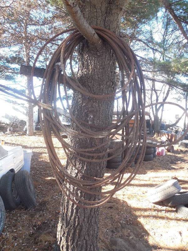 lot 12 image: HEAVY DUTY 34  INCH STEEL CABLE