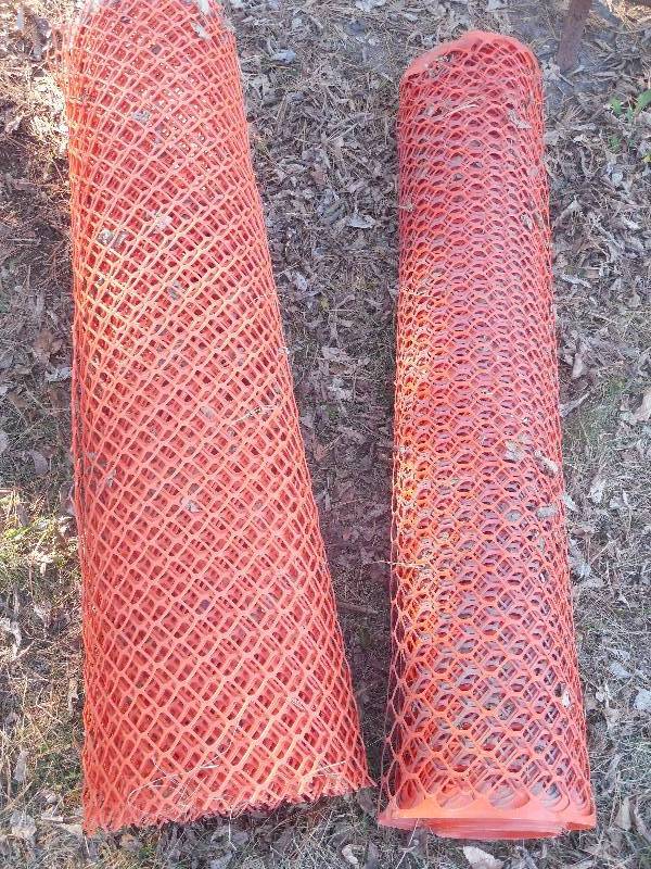 lot 25 image: TWO ROLLS SNOW FENCE