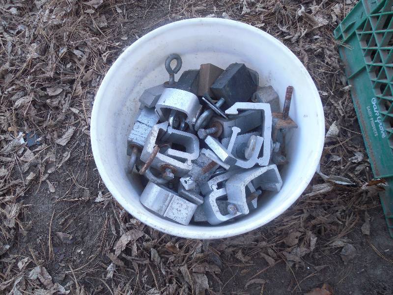 lot 33 image: PAIL OF C CLAMPS