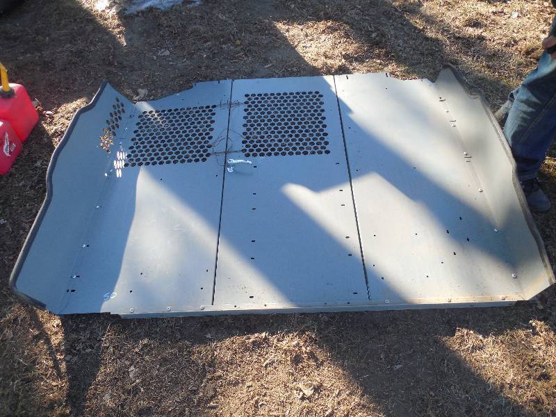 lot 50 image: CARGO VAN DIVIDER WALL