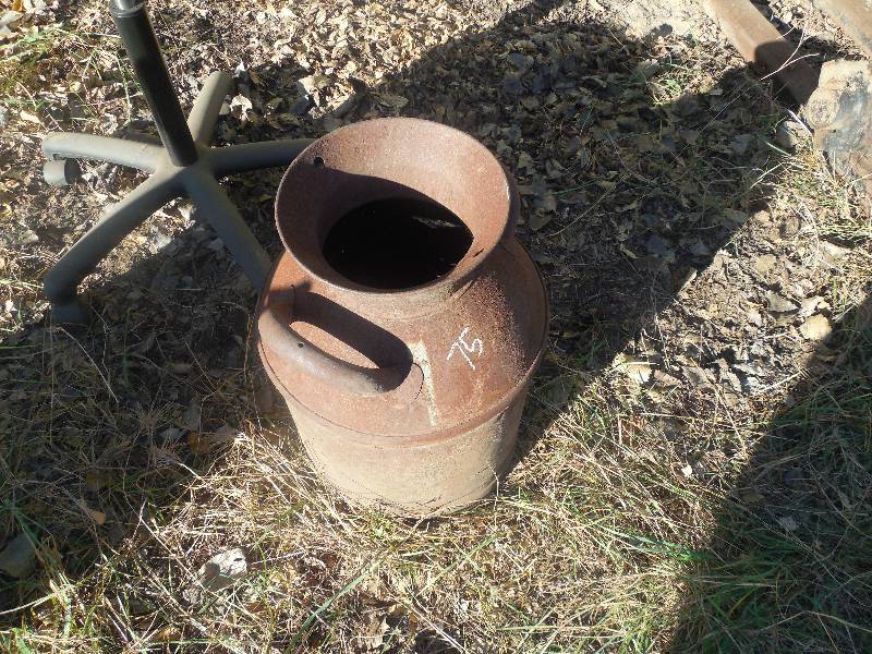 lot 75 image: VINTAGE MILK CRATE