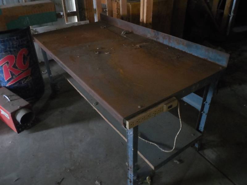 lot 80 image: HEAVY DUTY STEEL WORK BENCH TABLE