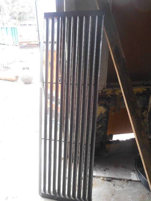 lot 99 image: FS PICK UP TAIL GATE GRATE