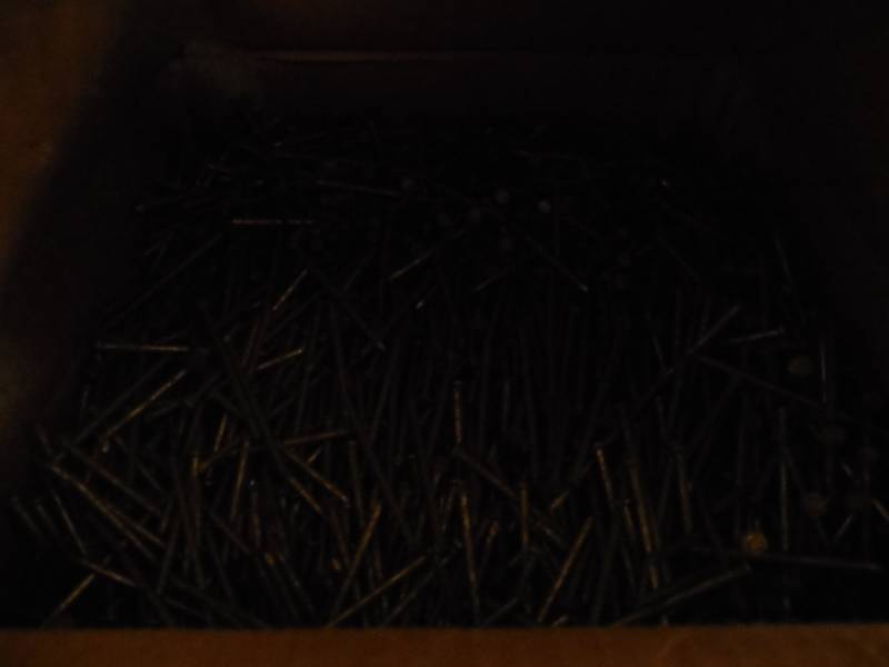 lot 126 image: 5O LB BOX OF 8D SINKER NAILS