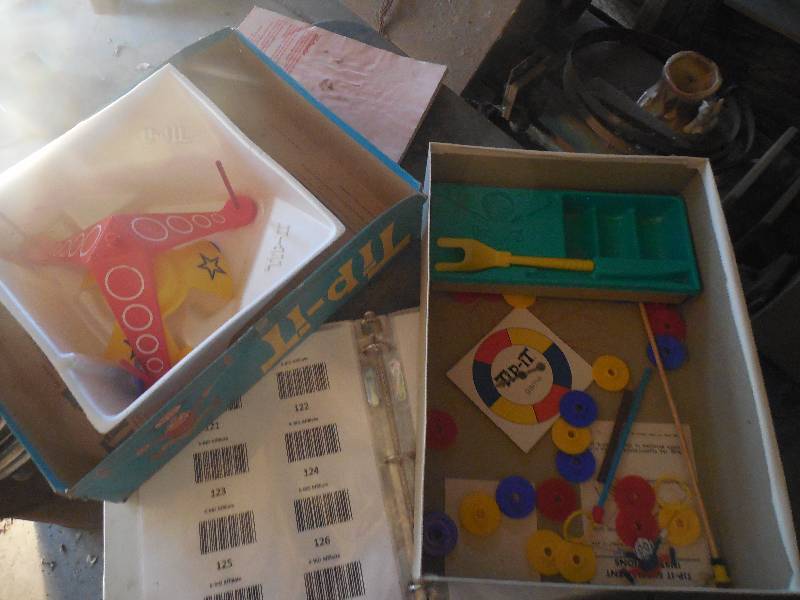 lot 132 image: TIP-IT IDEAL BALANCING GAME