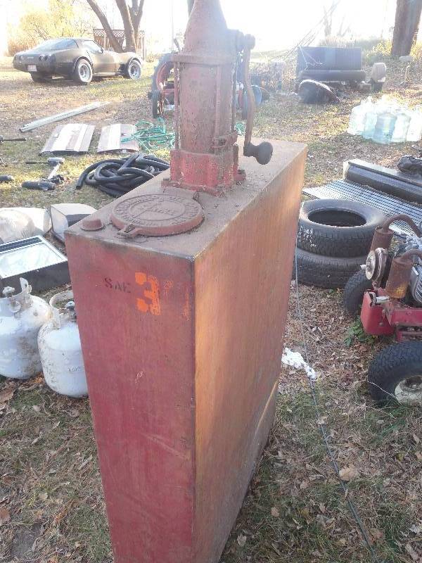 lot 156 image: ANTIQUE STANDARD OIL CO. OIL TANK WITH PUMP